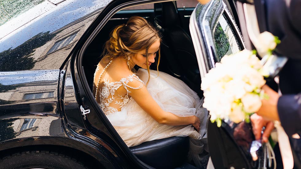 taxi for wedding transfer